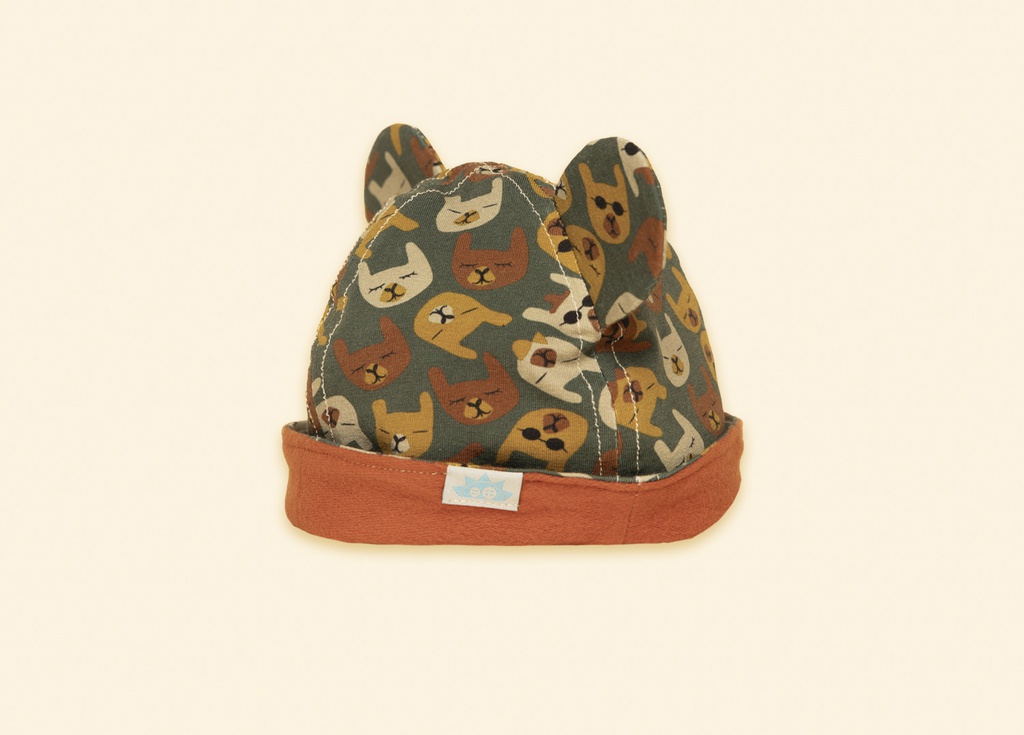 Gorro verde orejas